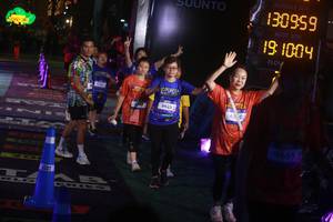 BIB: 130959, 1004, 3425
                            <button type="button" onclick="openModal(26275327)" class="btn btn-primary btn-sm float-right btn-popup" data-toggle="modal" data-target=".modal-high-quality">
                        <i class="fas fa-shopping-cart"></i> Add to Cart
                    </button>
                                            <button type="button" onclick="isThisMe(26275327, true)" class="btn btn-success btn-sm float-right btn-popup btn-isme hidden" data-toggle="tooltip" data-placement="bottom" title="นี่คือรูปของคุณใช่ไหม คลิกที่นี่เพื่อเอาเข้าอัลบั้ม">
                        <i class="fas fa-plus"></i> Add to album
                    </button>
                    <button type="button" onclick="isThisMe(26275327, false)" class="btn btn-warning btn-sm float-right btn-popup btn-isnotme hidden">
                        <i class="fas fa-ban"></i> Remove from album
                    </button>